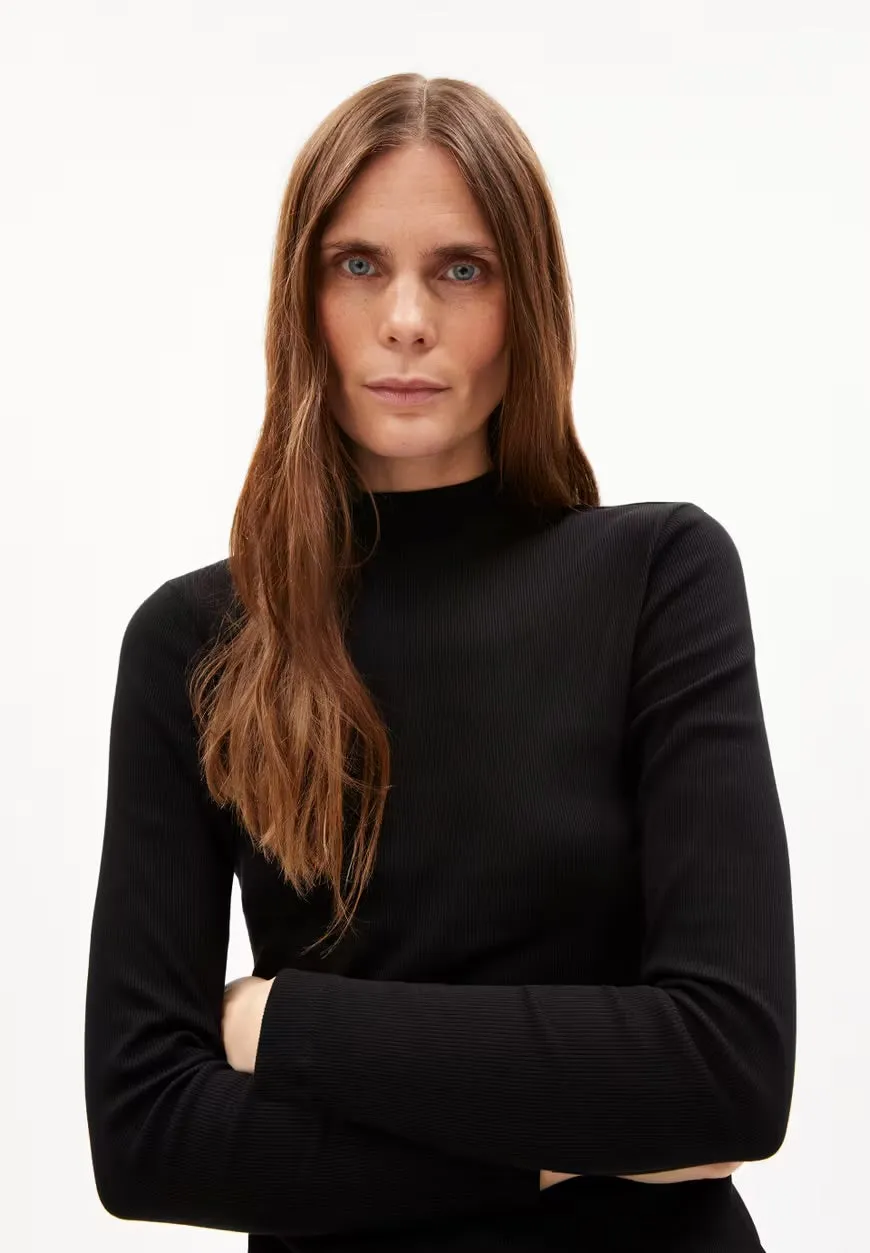 Fatimaara Top in Black